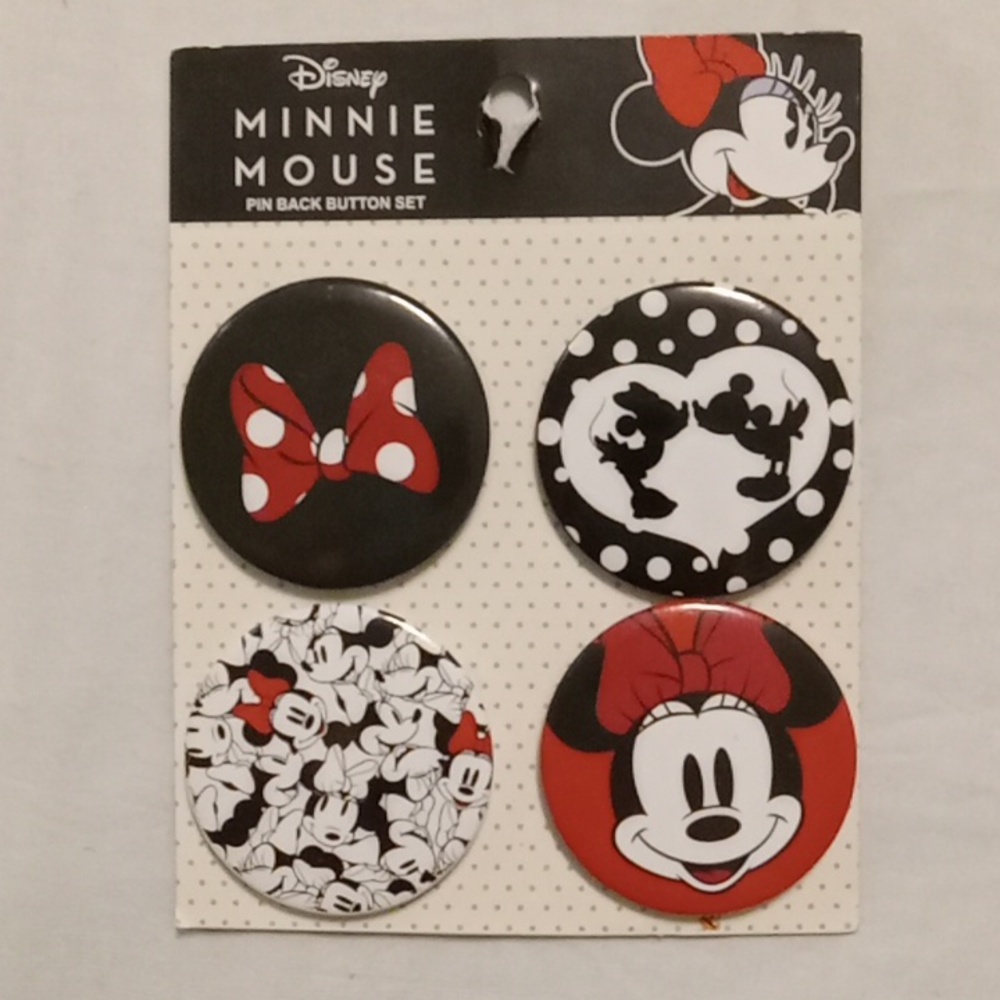 Disney Minnie Mouse button pin set